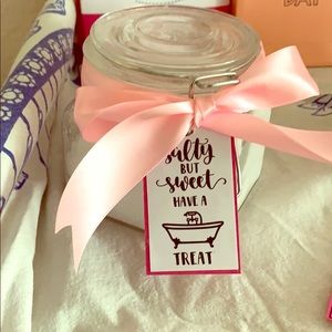Bath salt